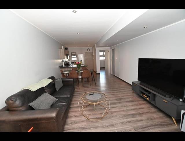 2 BEDROOM APARTMENT FOR SALE IN RIVONIA